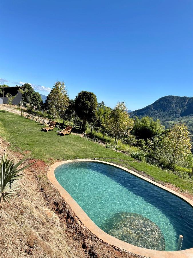 Rancho Do Paioleiro - Suites São Bento do Sapucaí Kültér fotó