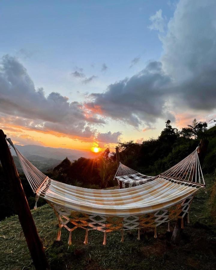 Rancho Do Paioleiro - Suites São Bento do Sapucaí Kültér fotó